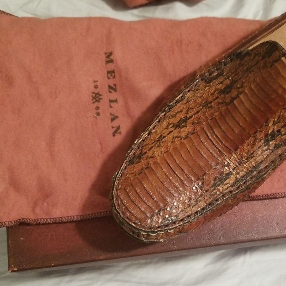 Mezlan size 12 Python Loafer